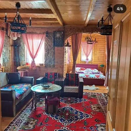 Prenociste Melina Daire *